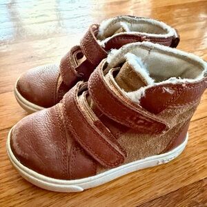 Ugg brown leather Velcro toddler size 7 high tops